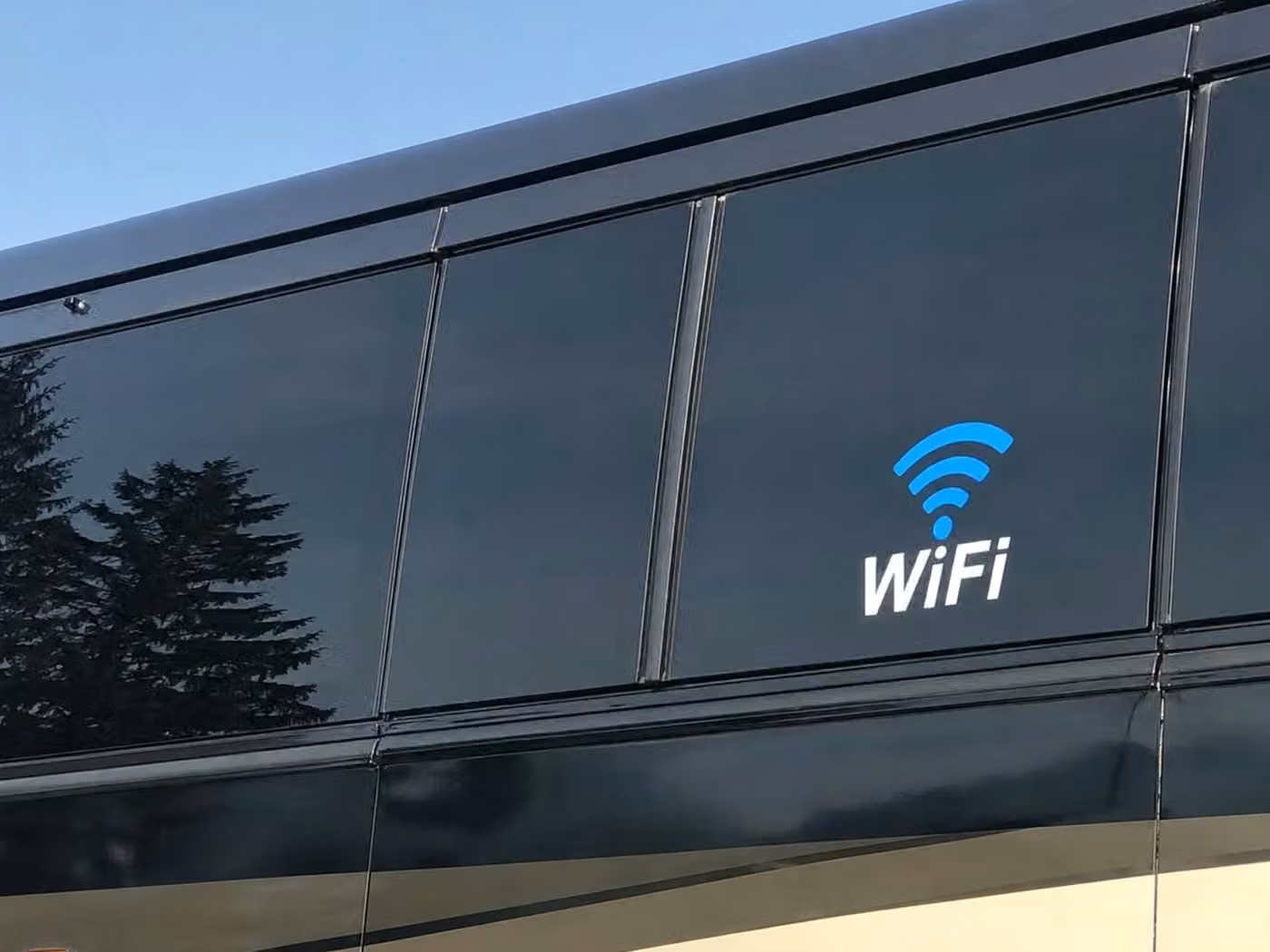 oviedo 15 passenger minibus wifi