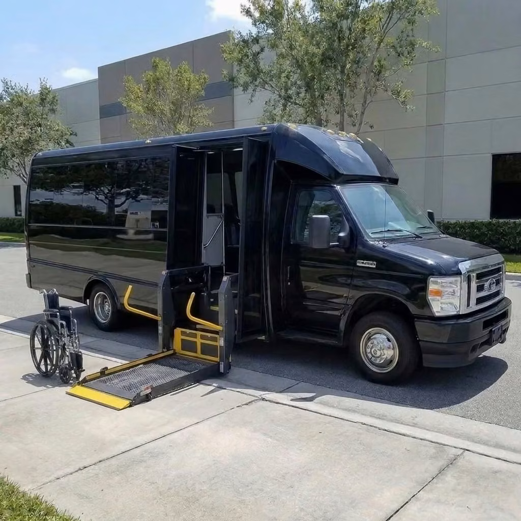 oviedo 18 passenger minibus wheelchair lift