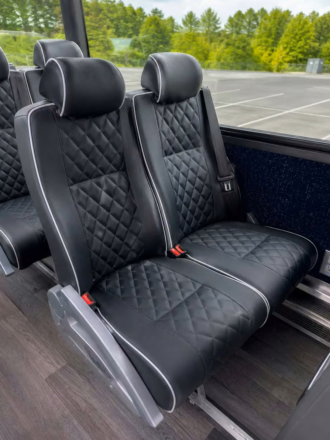 oviedo charter bus reclining seats