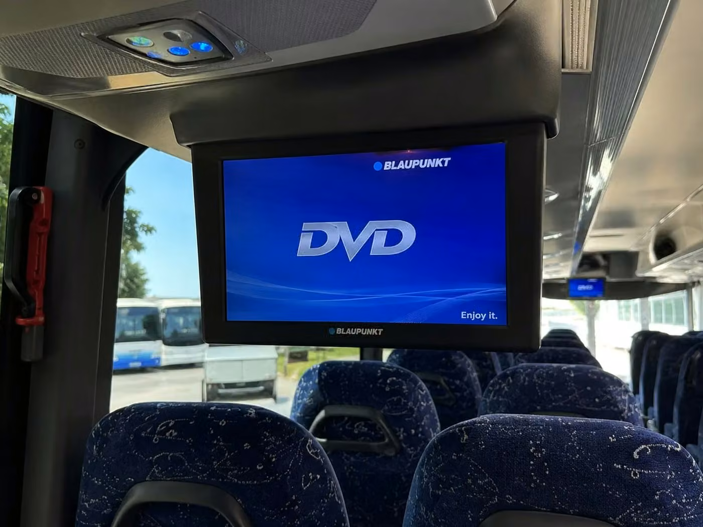 oviedo charter bus tv monitors