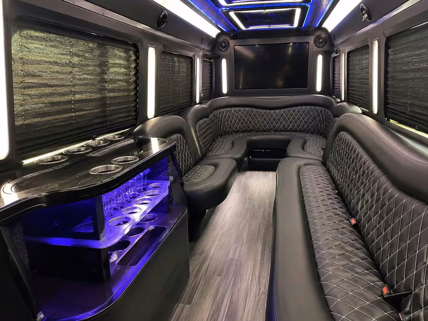 oviedo homecoming bus rentals for oviedo high school students
