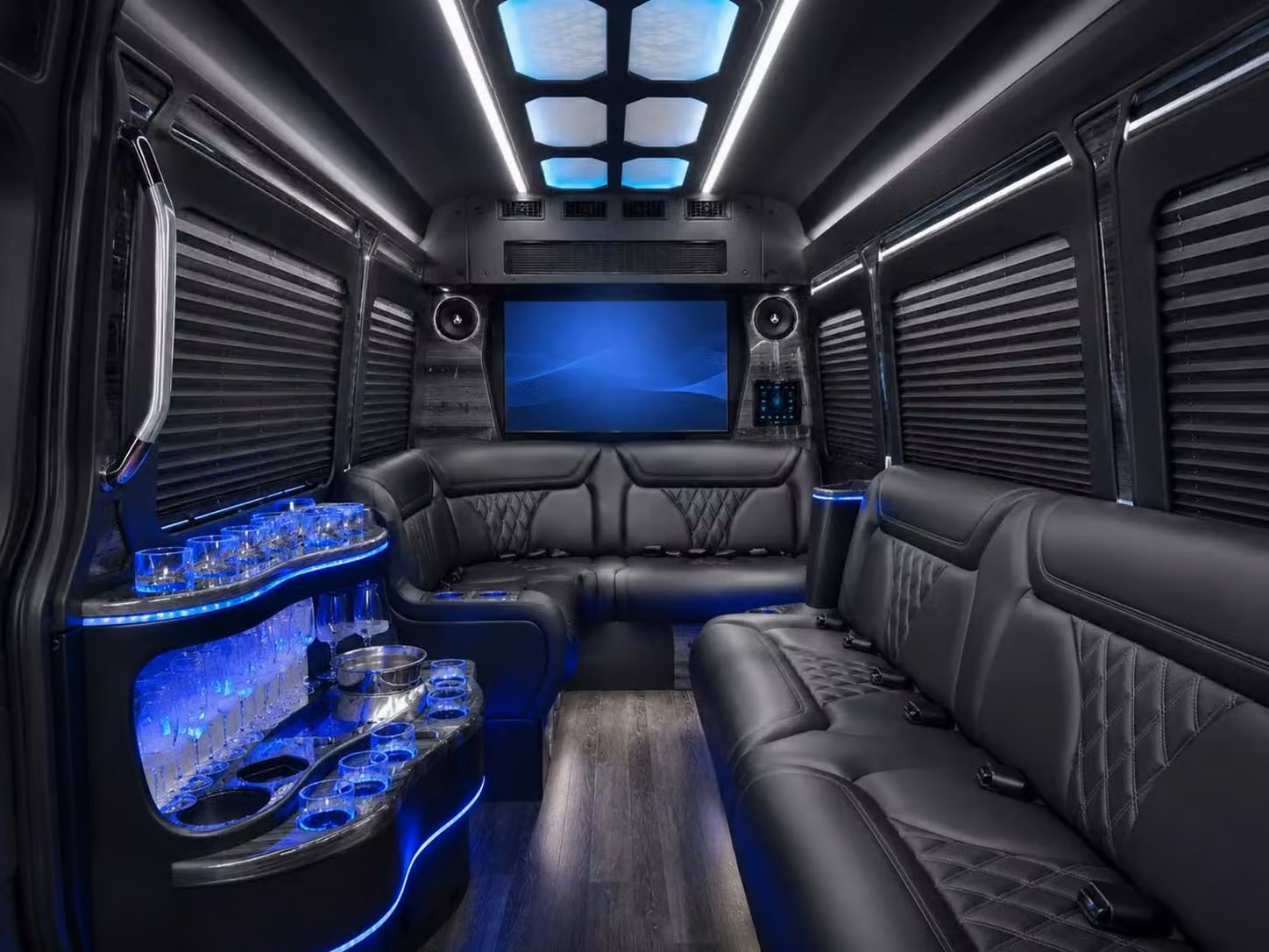 oviedo impress attendees with premium shuttle bus services