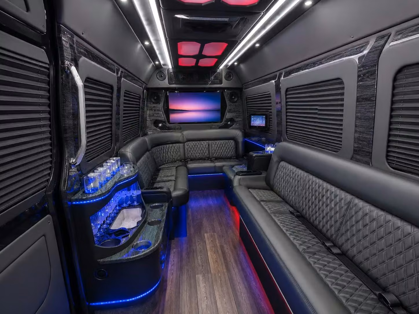 oviedo long term and contract shuttle programs for oviedo bases and federal offices