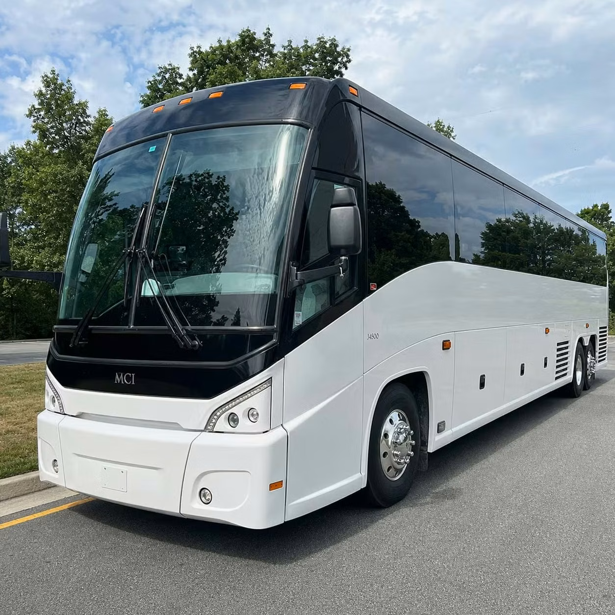 oviedo multi day shuttle bus rentals for oviedo music festivals